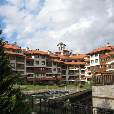 Royal Tower 121 Apartment